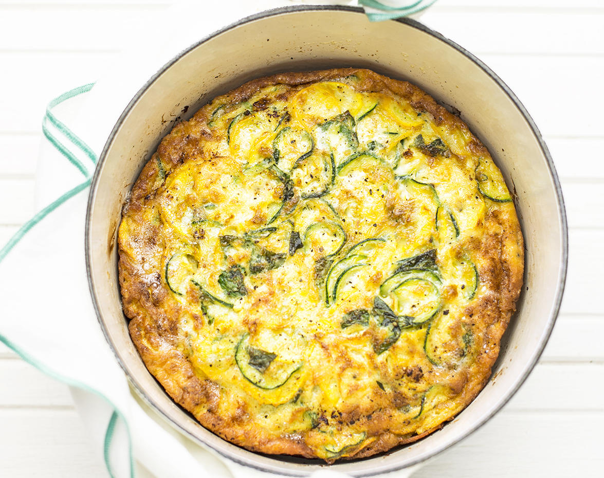 Omelette crémeuse aux courgettes et au basilic Omelette crémeuse aux courgettes et au basilic